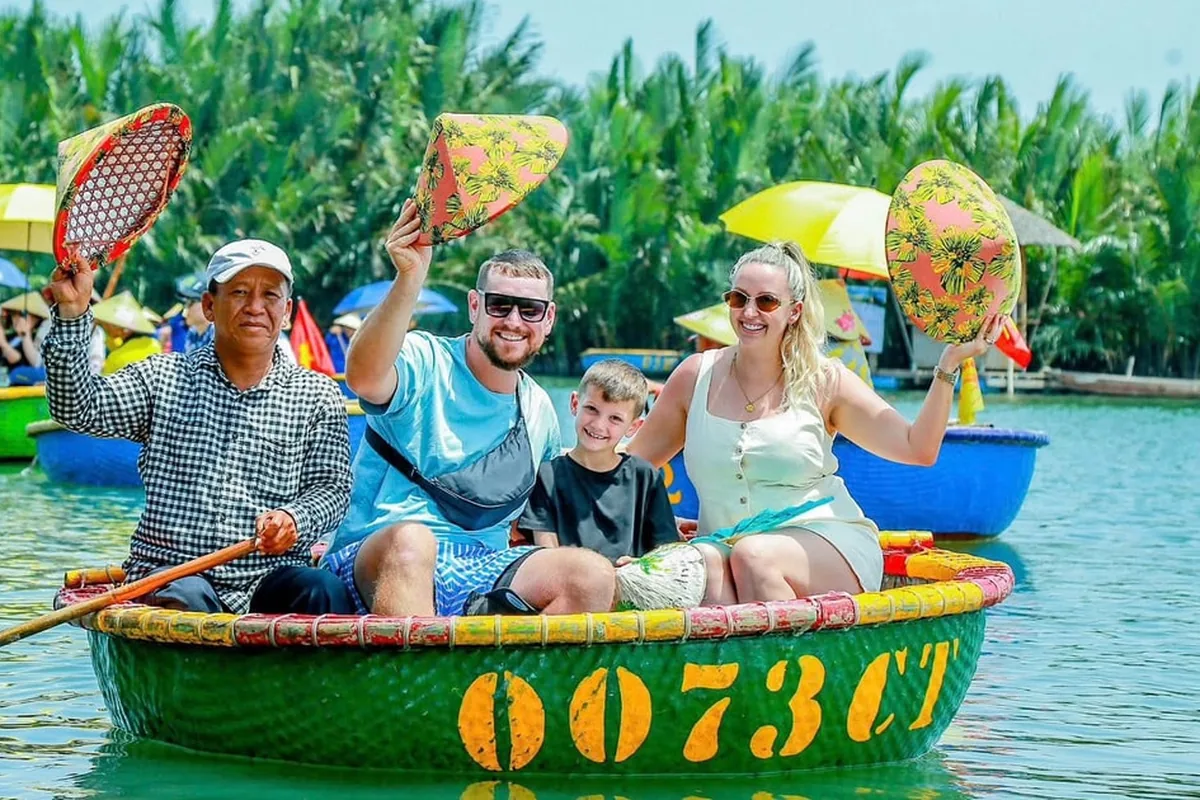 Quiet basket boat ride through the Bay Mau coconut forest