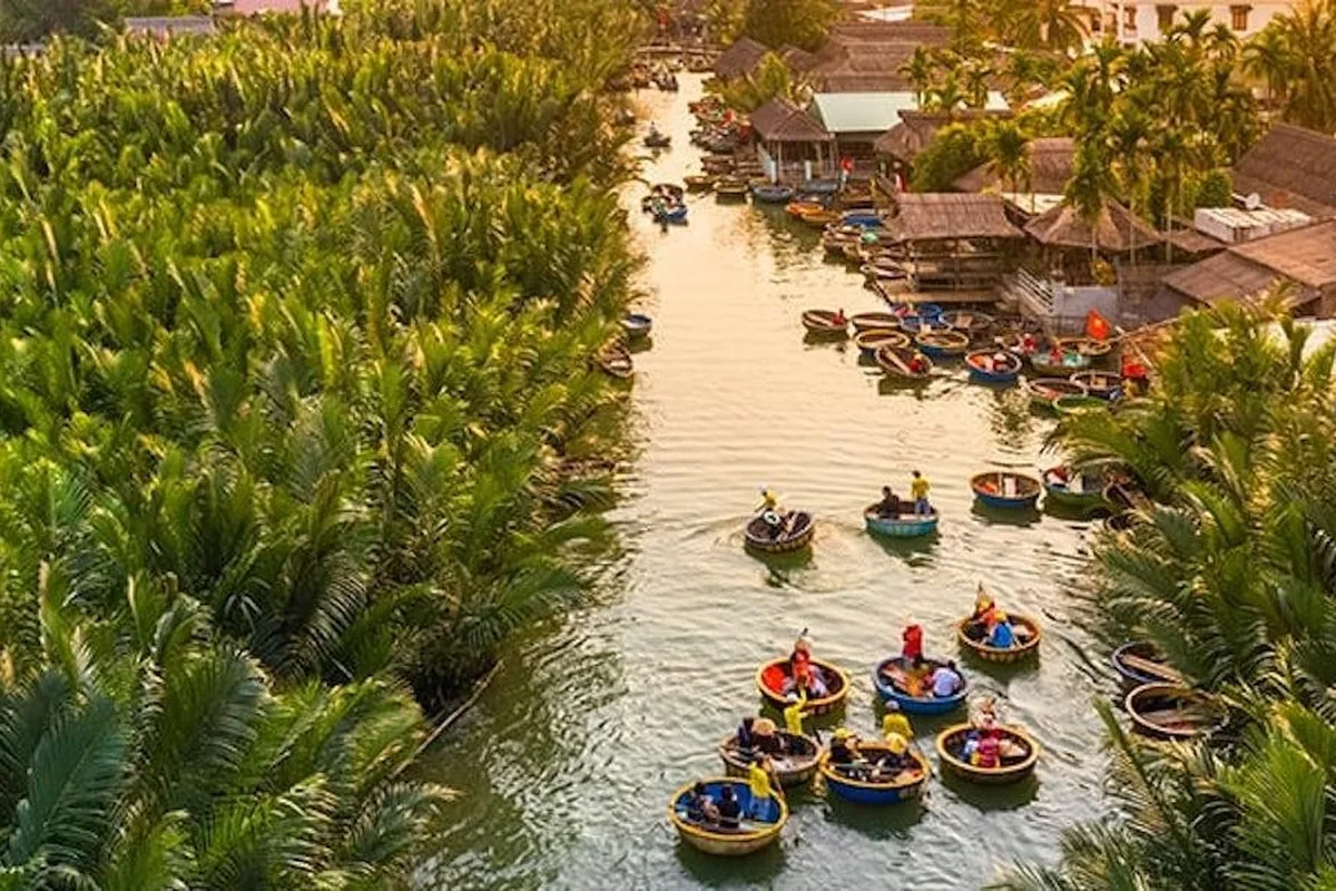 Short basket boat and fishing experience in Hoi An